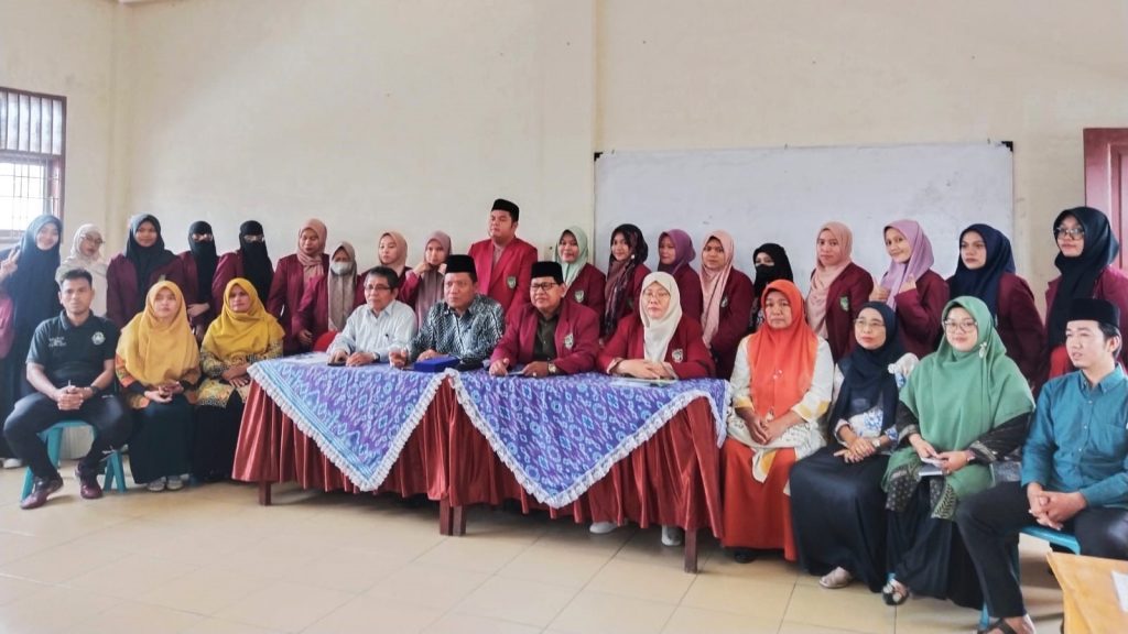Perpisahan mahasiswa PPL di MTS TPI Medan