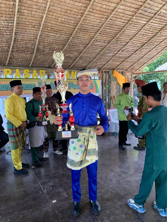 Mahasiswa Fakultas Agama Islam UISU Raih Juara 1 Festival Langgam Melayu Tingkat Sumatera Utara